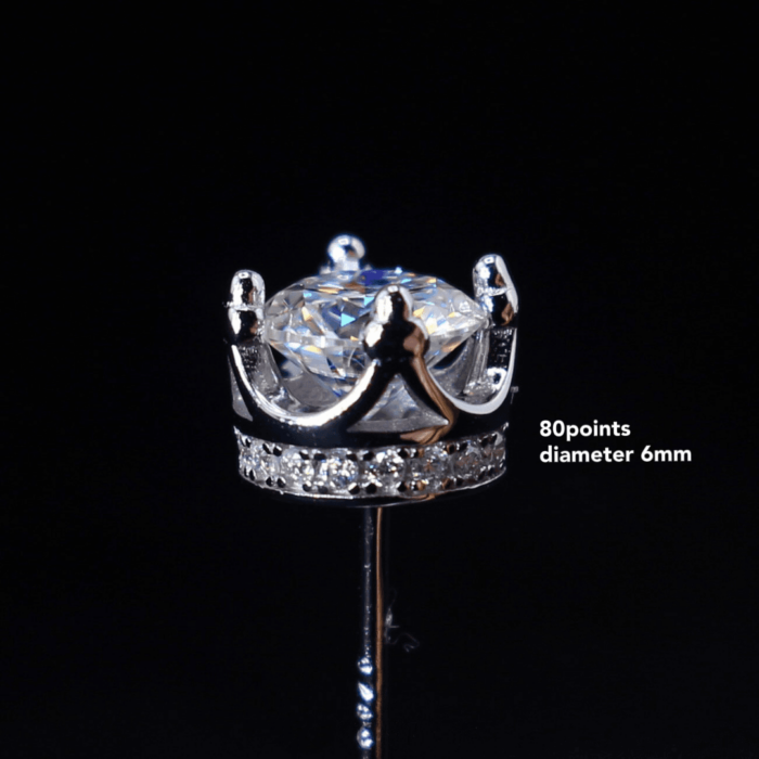 925 Silver Moissanite Light Luxury Crown Stud Earrings 80points Vintage Niche Style