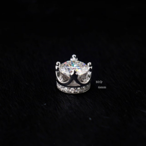 925 Silver Moissanite Light Luxury Crown Stud Earrings 80points Vintage Niche Style
