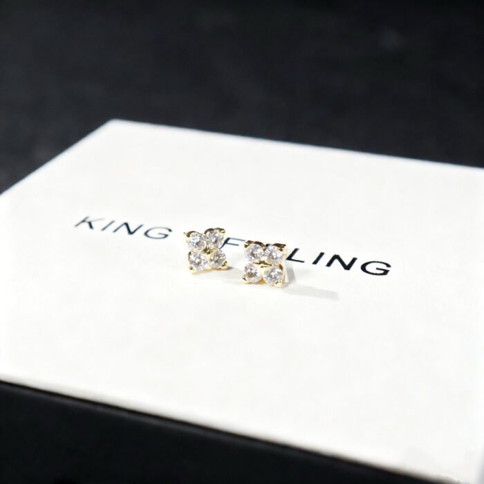 Brass Alloy Moissanite Stud Earrings - Four-Leaf Clover Designer High-End Luxury Trendy Style